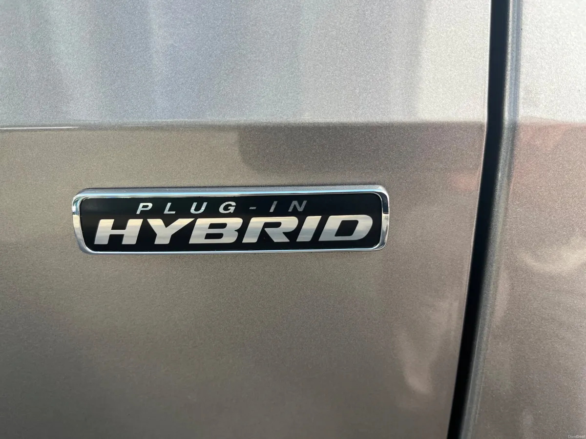New Tourneo Connect PHEV Taxi Spec - Image 6