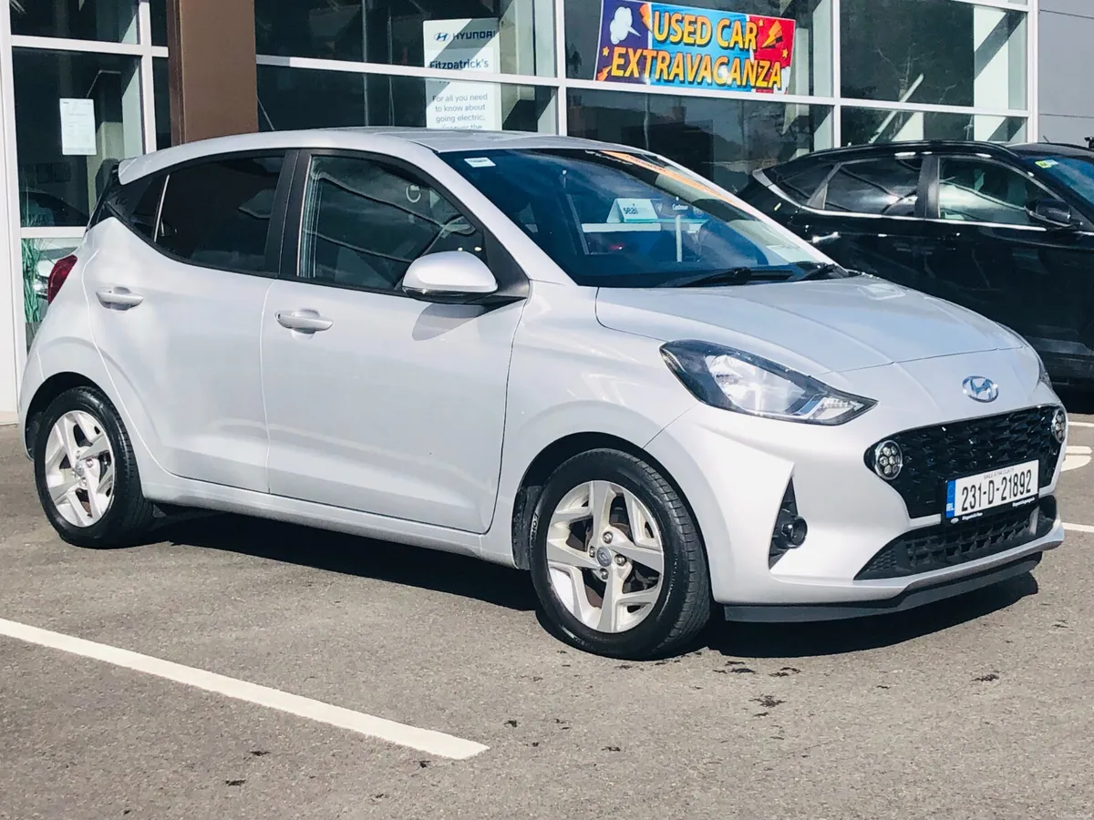 Hyundai i10 Deluxe 1.0 Petrol - Image 5
