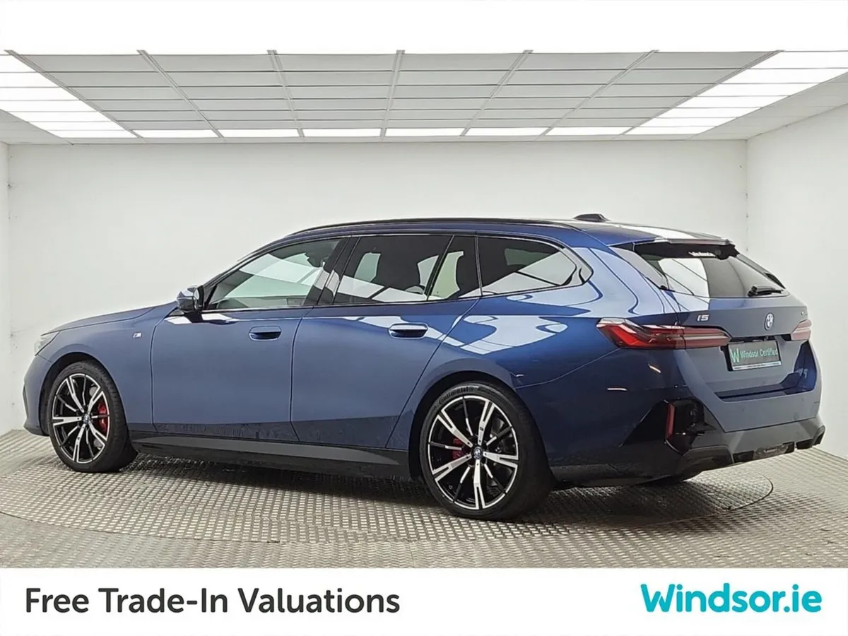 BMW i5 I5 Edrive40 M Sport Pro Touring**Stunning C - Image 4