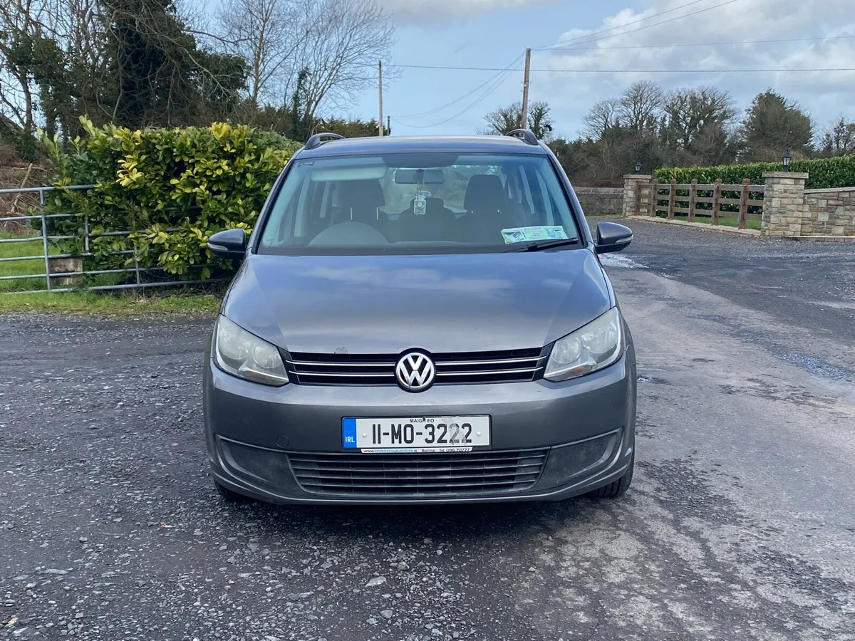 2011 Volkswagen Touran 1.6TDI - Image 1