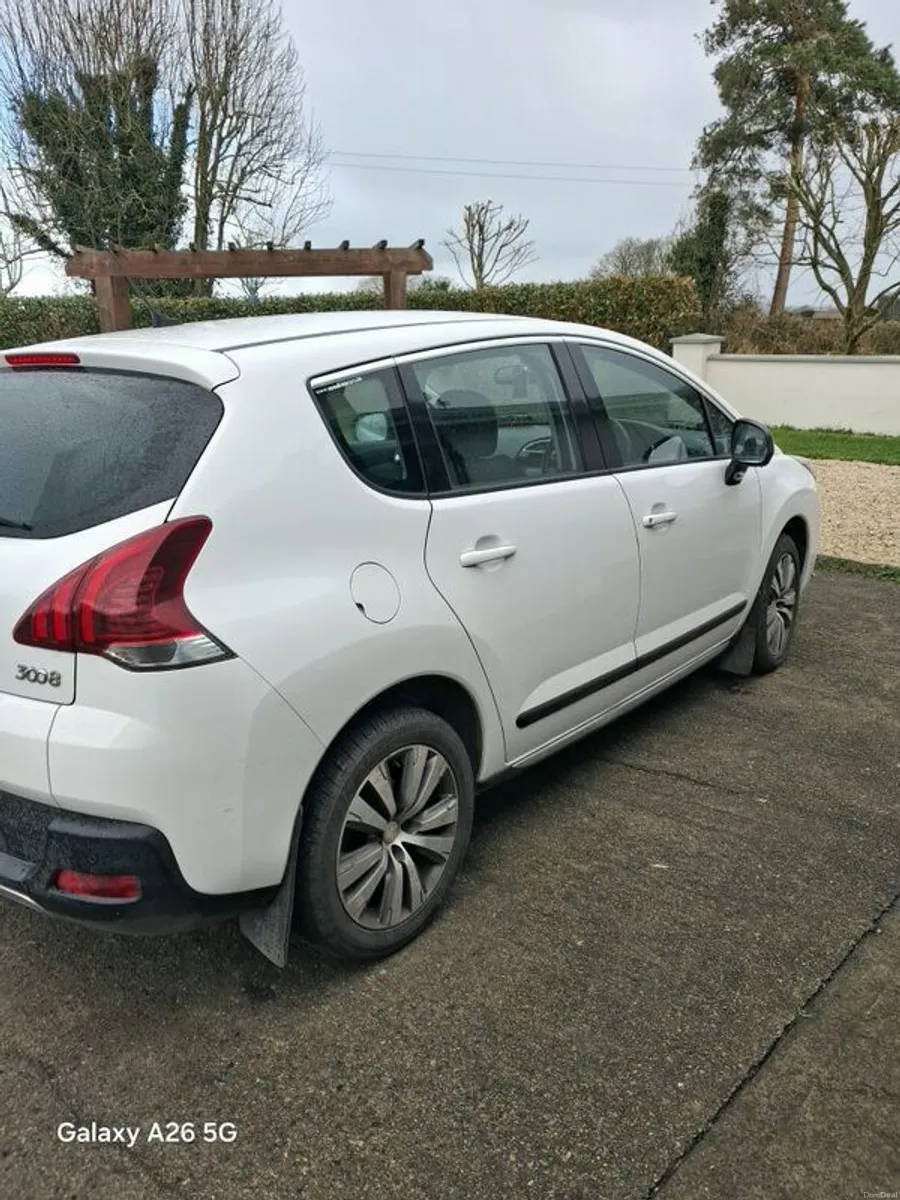 2017 Peugeot 3008 - Image 2