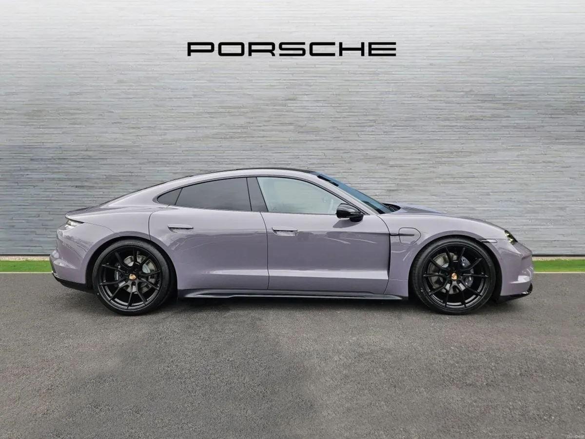 Porsche Taycan Black Edition - Image 4