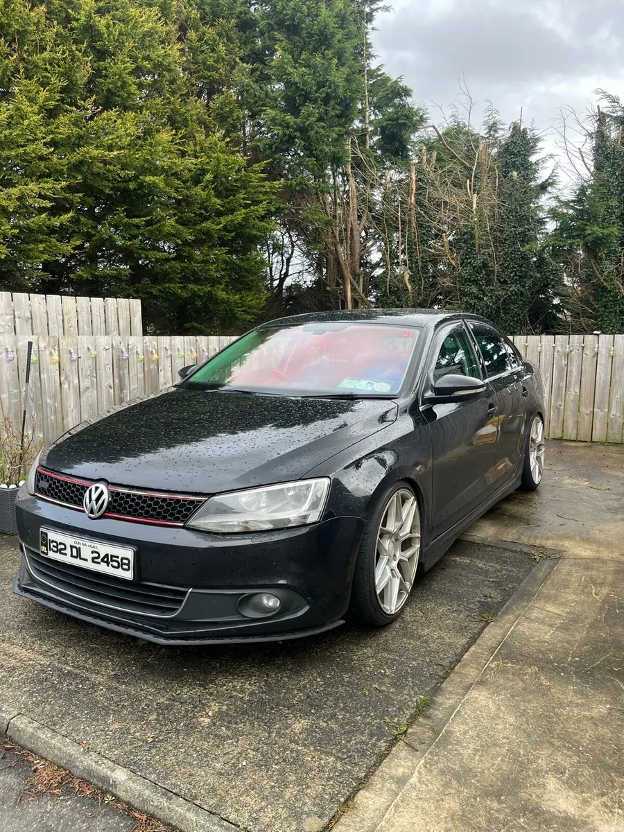 Volkswagen Jetta - Image 1