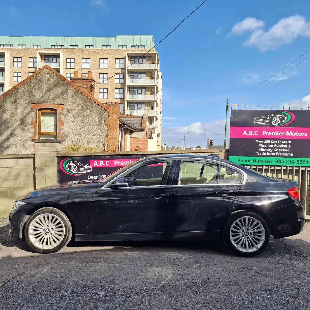 BMW 3-Series  318D LUXURY - Image 3