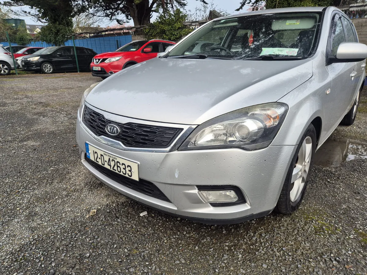 Mint Kia Ceed 2012 - Image 1