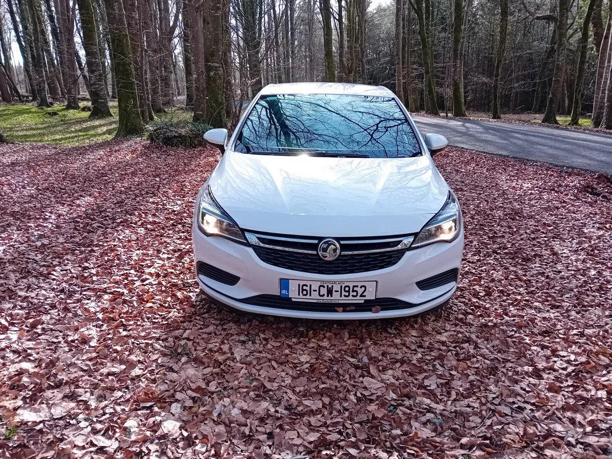 161 VAUXHALL ASTRA  1.6 CDTI DESIGN 5 DOOR - Image 2