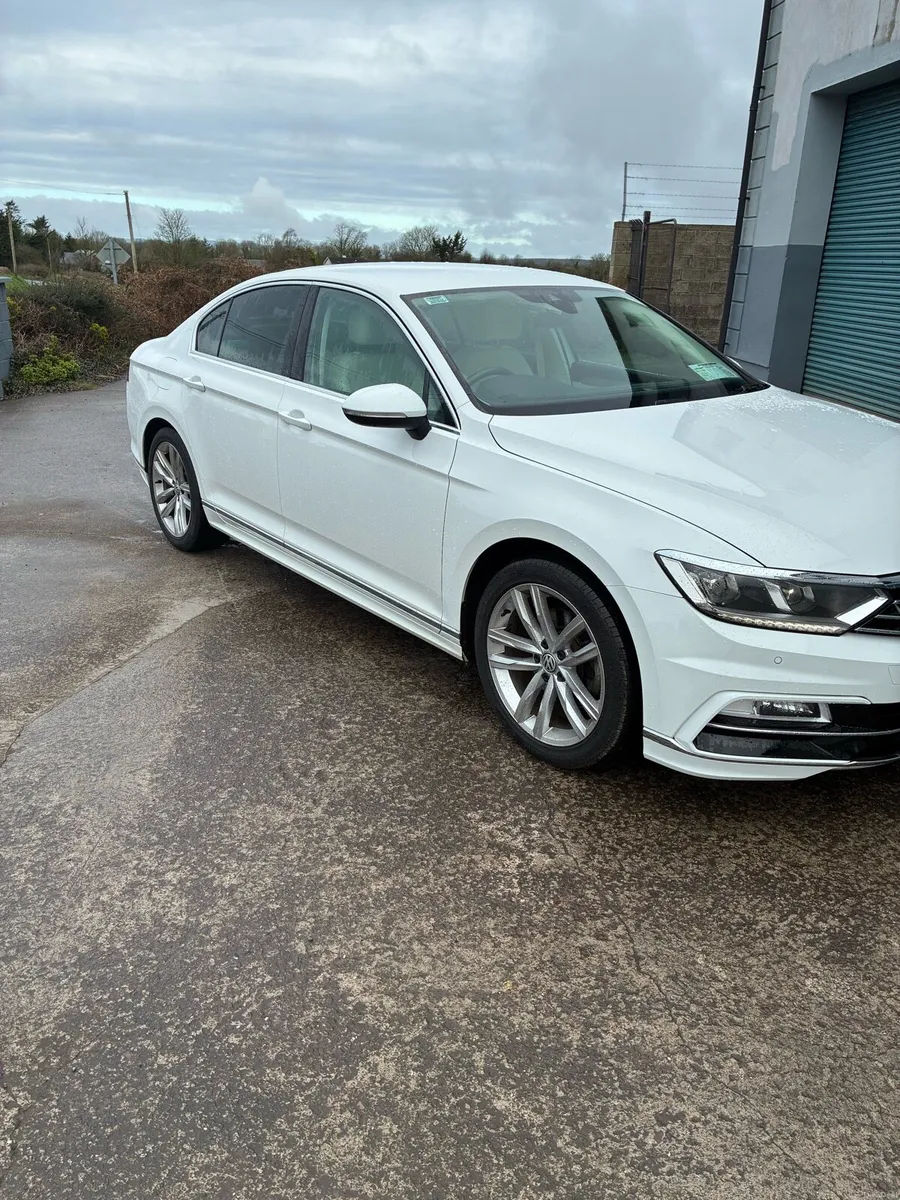 2018 VW Passat R Line 1.6 Tdi one owner !! - Image 2