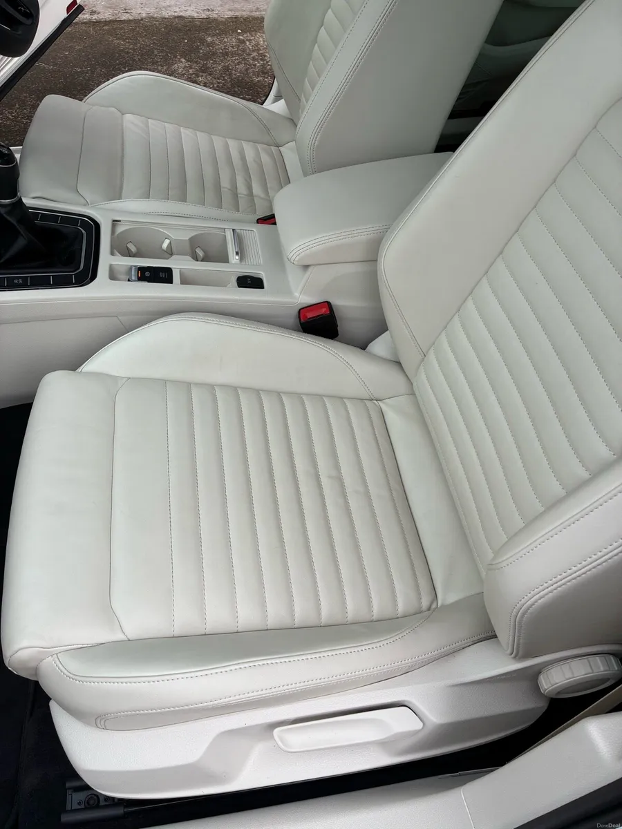 2018 VW Passat R Line 1.6 Tdi one owner !! - Image 4