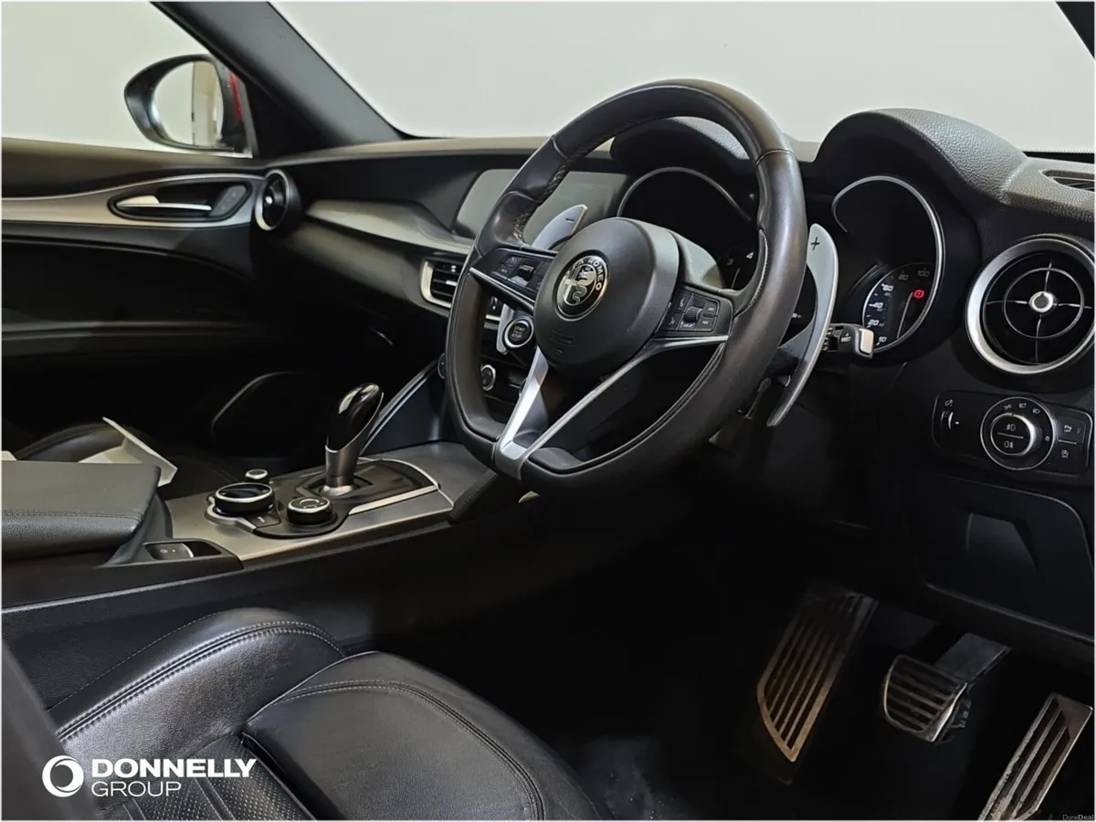 Alfa Romeo Stelvio Estate Special Edition Milano - Image 4