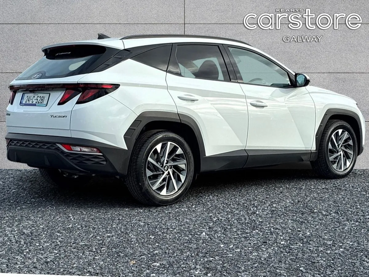 Hyundai Tucson 2WD Executive - Image 3