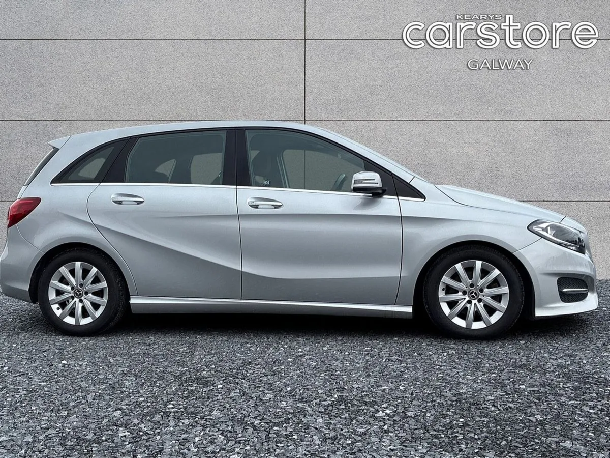 Mercedes-Benz B-Class B180 1.3 AMG LINE EDITION (P - Image 3
