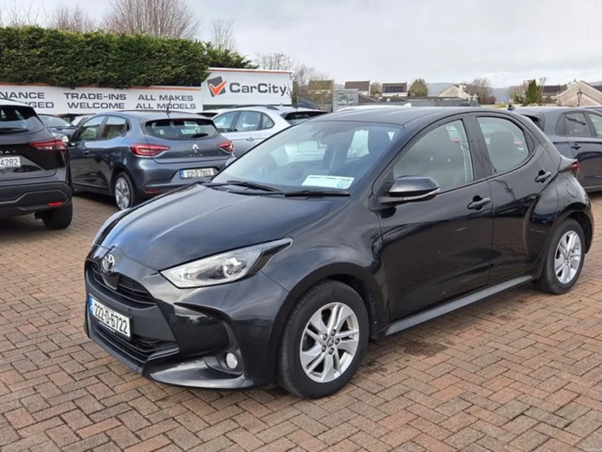 Toyota Yaris 1.0 Luna 4DR - Image 2