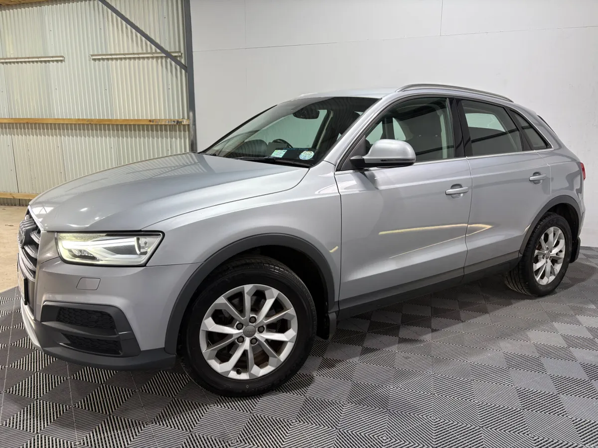 2017 Audi Q3 SE 2.0 TDi 150 Bhp Manual - Image 4