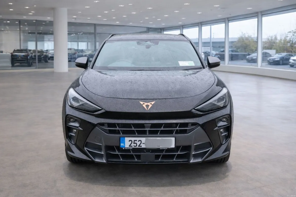 Cupra Terramar 2025 VZ EHYBRID 272HP Model. - Image 1