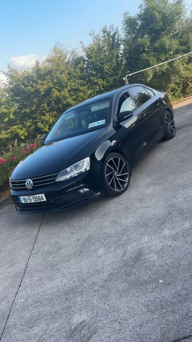 Volkswagen Jetta 2015 - Image 1