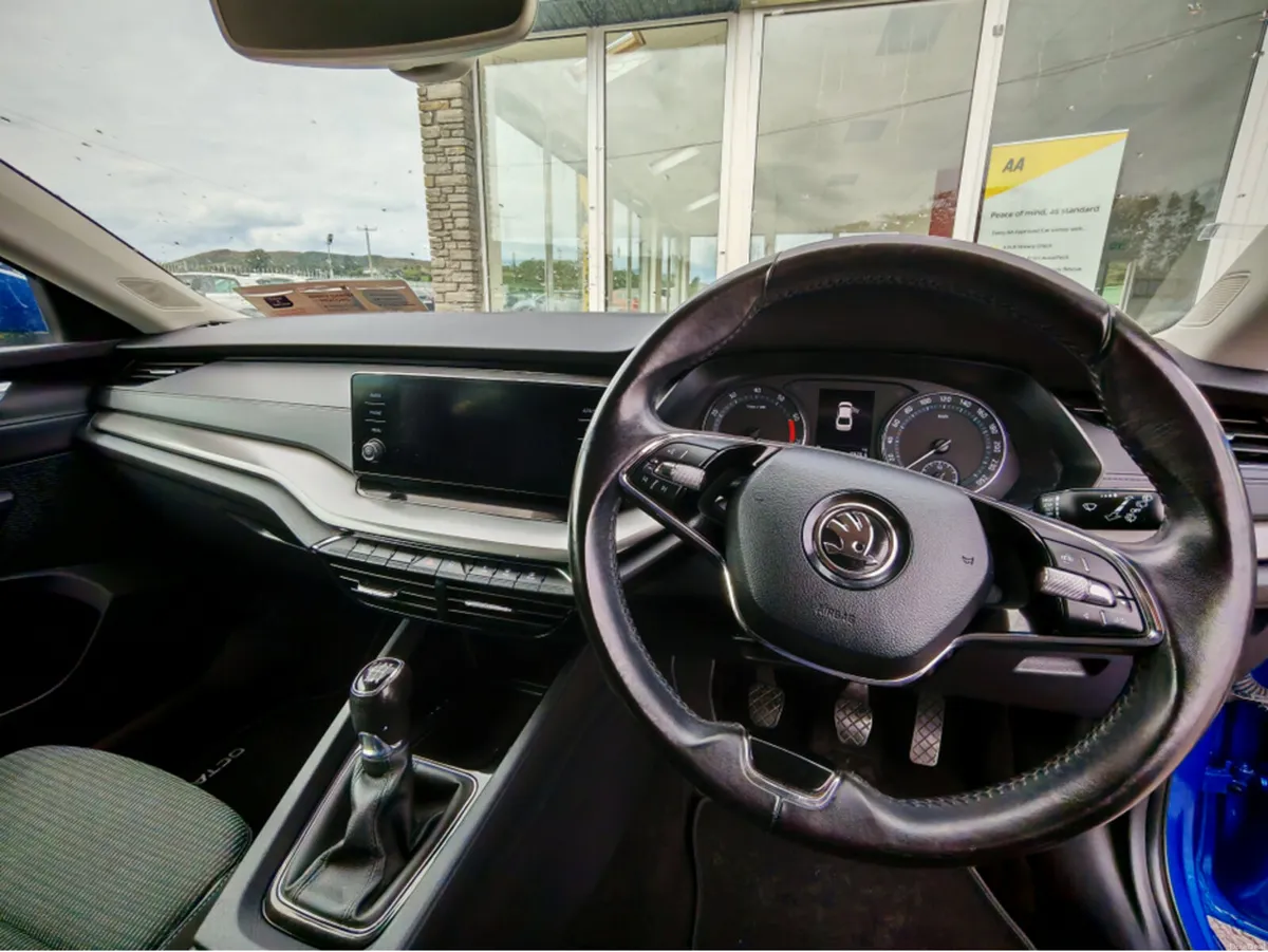 Skoda Octavia AMBITION 1.0 TSI 110HP 4DR - Image 4