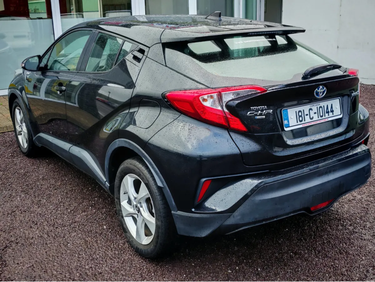Toyota C-HR HYBRID LUNA 4DR AUTO - Image 3