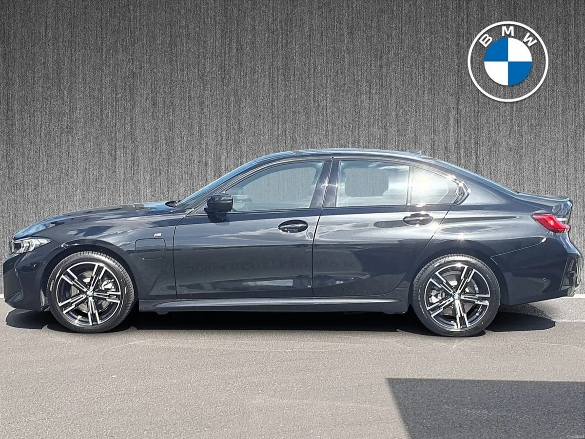 BMW 3-Series 330e M Sport Saloon - Image 3