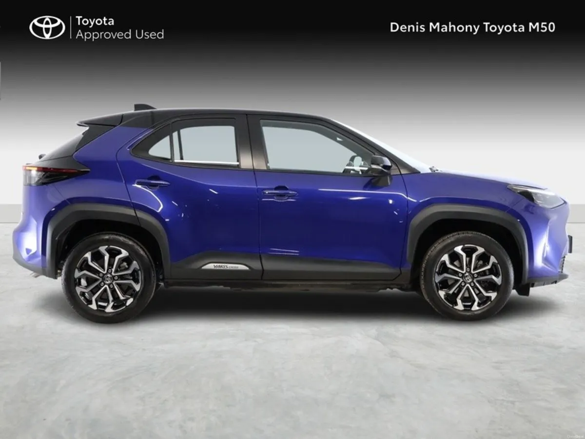 Toyota Yaris Cross Luna Sport Hybrid - Image 3