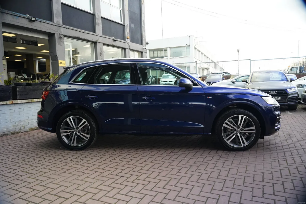 AUDI Q5 2.0 TDI 190BHP S-LINE QUATTRO PLUS EDITION - Image 3
