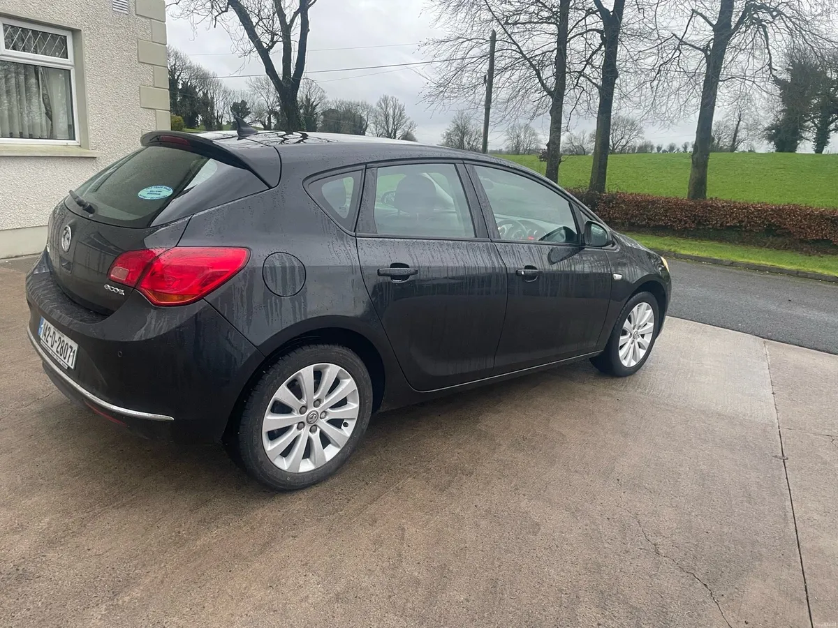 2014 Vauxhall Astra - Image 2