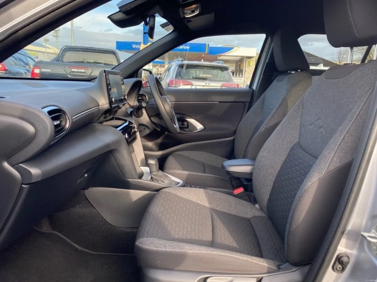 Toyota Yaris Cross LUNA SPORT - Image 6