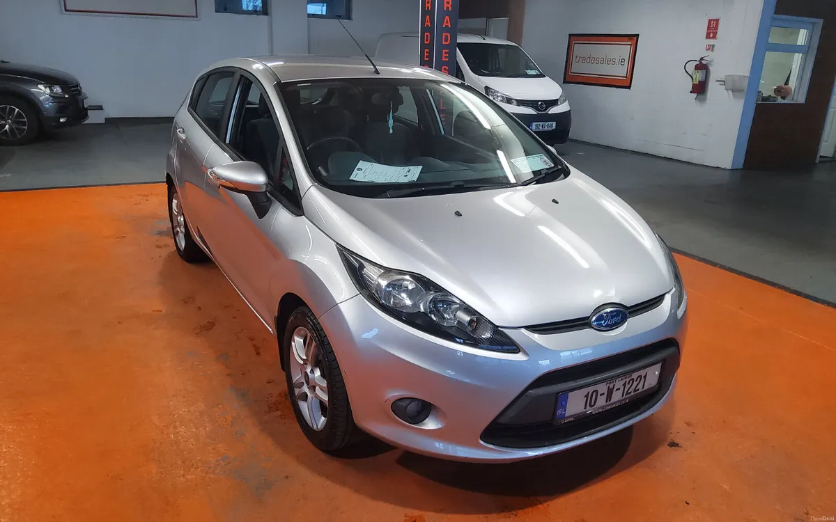 Ford Fiesta 2010 - Image 1