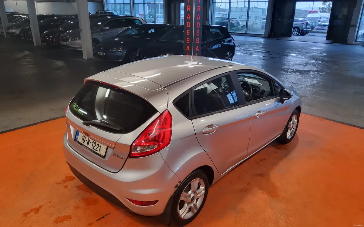 Ford Fiesta 2010 - Image 3