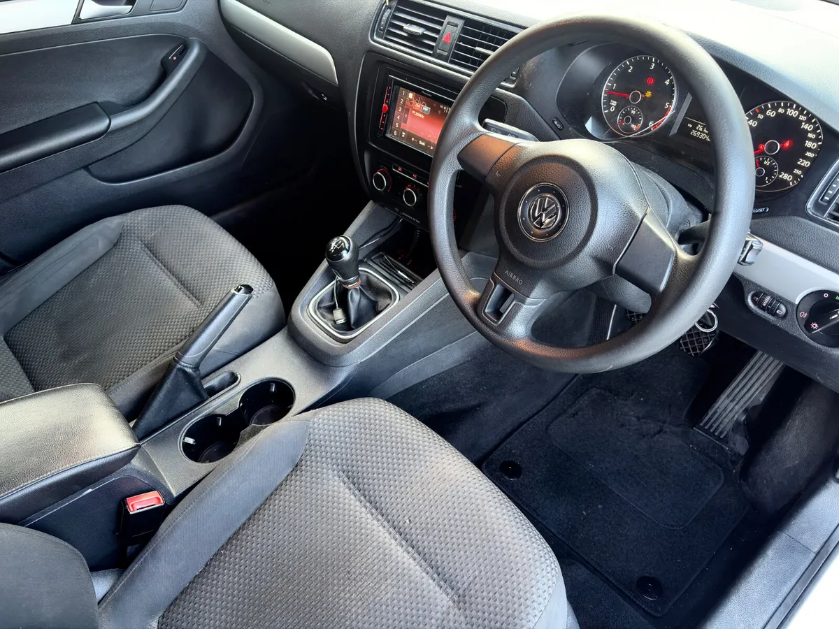 Volkswagen Jetta 2014 1.6 TDI nct 5/26 tax 8/26 - Image 2