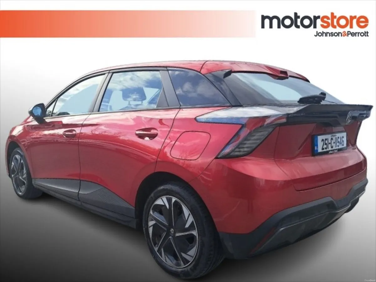 MG MG4 MG4 SR Excite **LIKE NEW** - Image 2