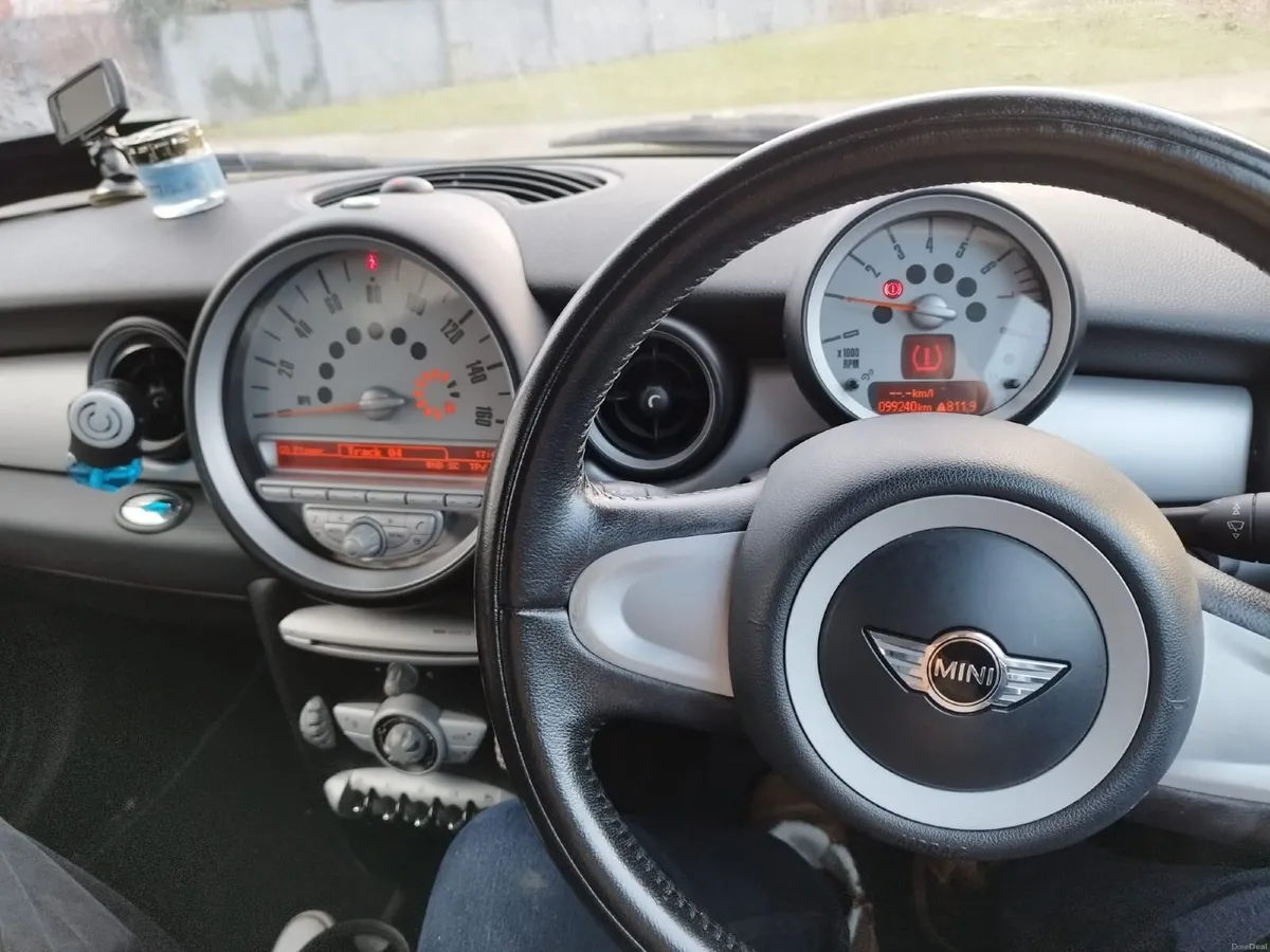 Mini One 2010 - Image 4