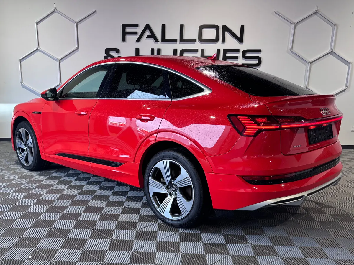 AUDI E-TRON S LINE 55 QUATTRO SPORTBACK // 95 KwH - Image 4
