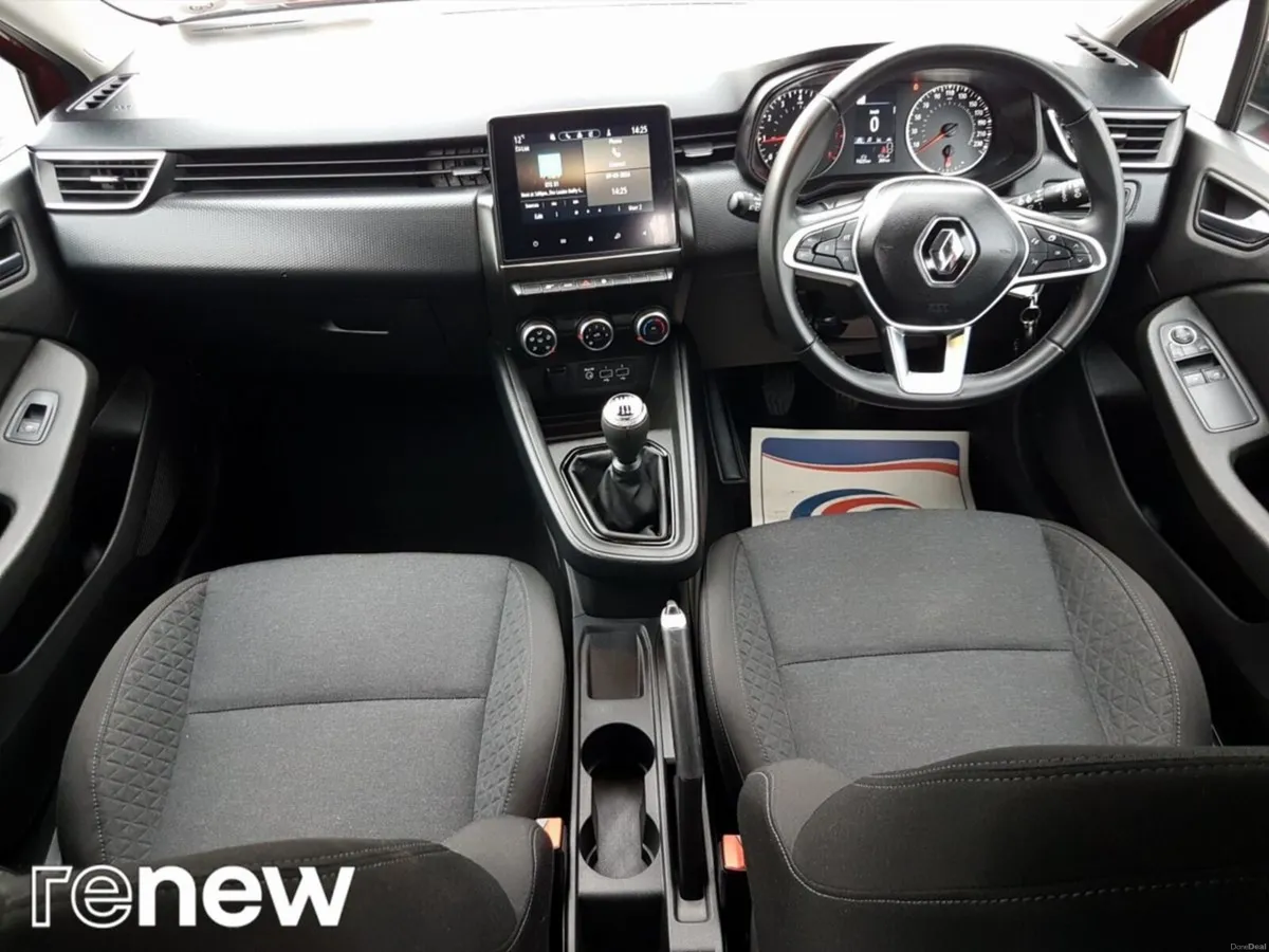 Renault Clio Equilibre TCe 90 Manual - Image 2