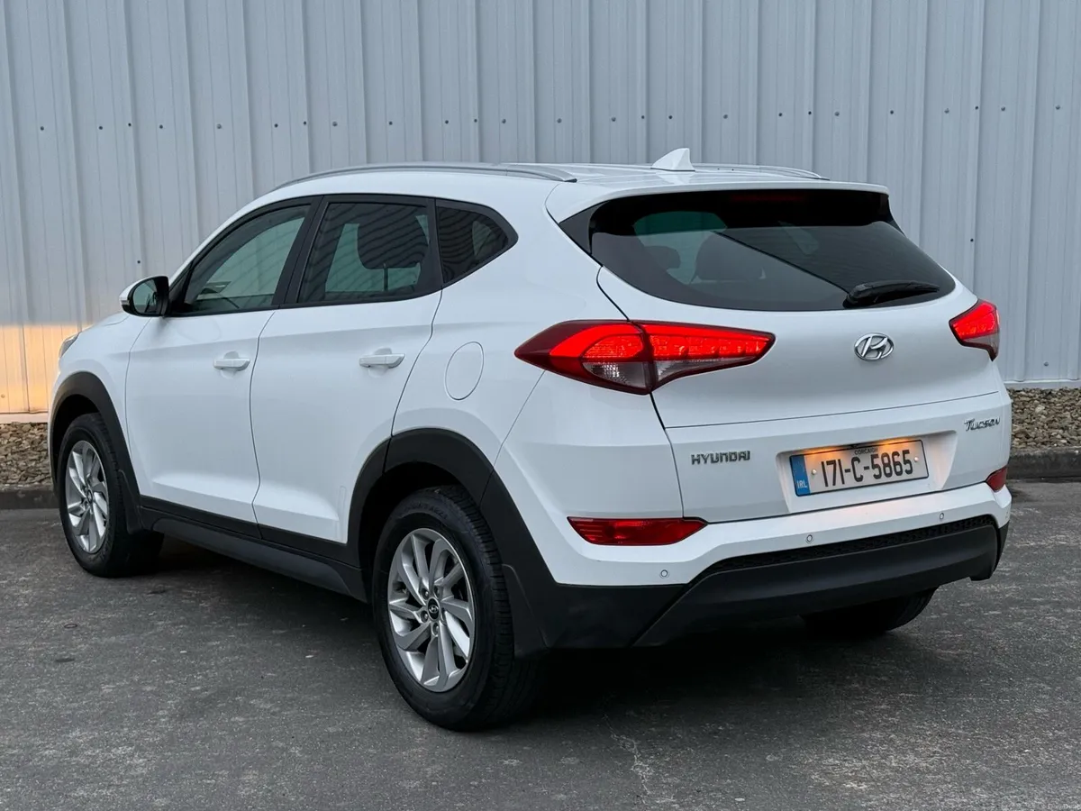Hyundai Tucson Executive (Diesel) - Image 2
