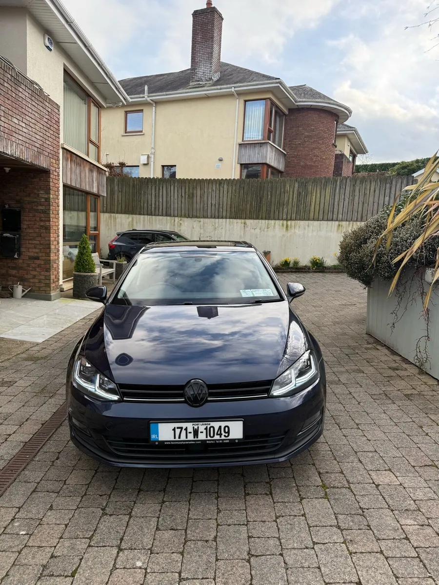 Volkswagen Golf lounge edition - Image 1