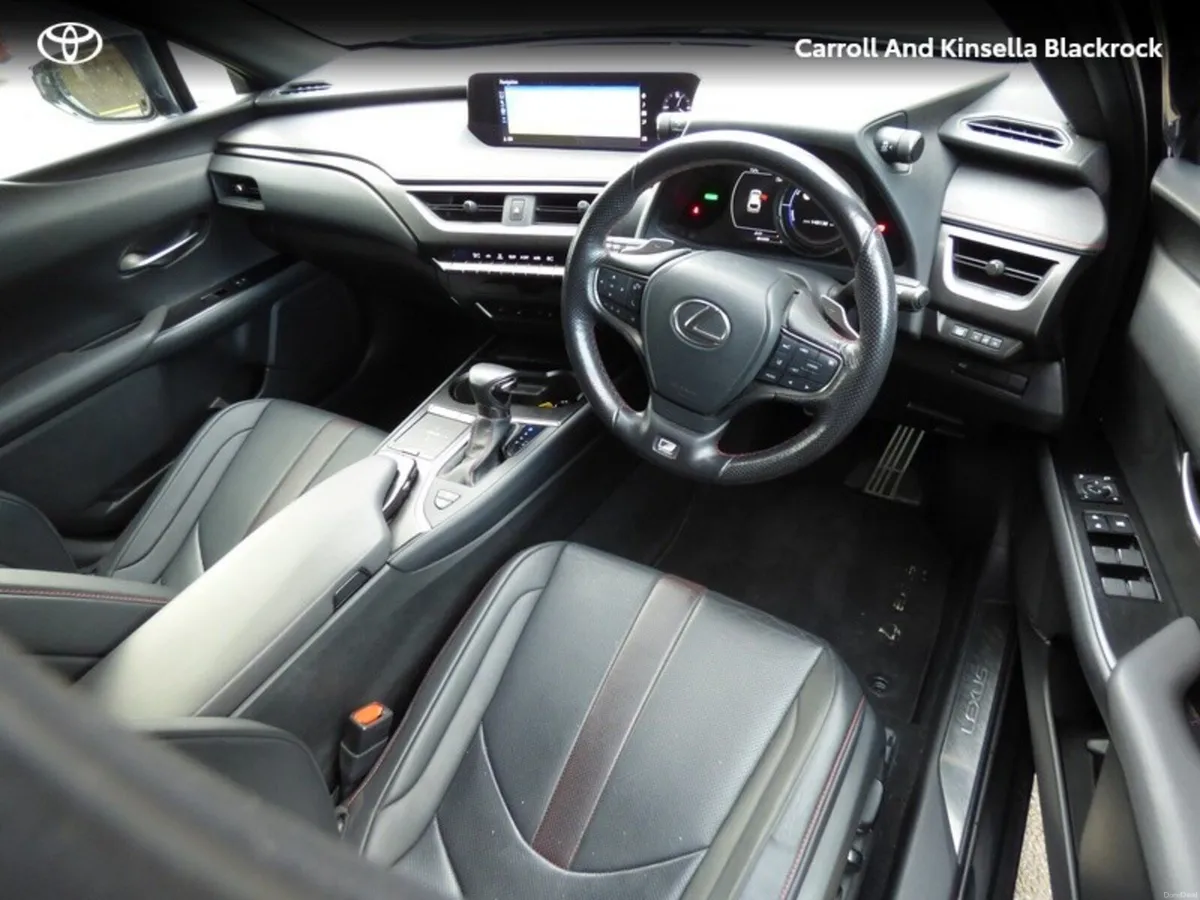 Lexus UX Hybrid F Sport - Image 2