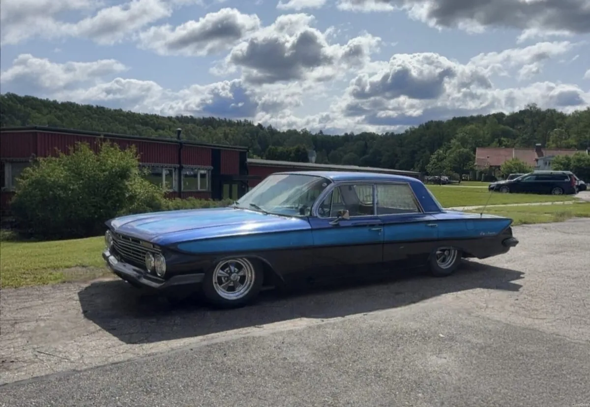 Chevrolet Impala - Image 6