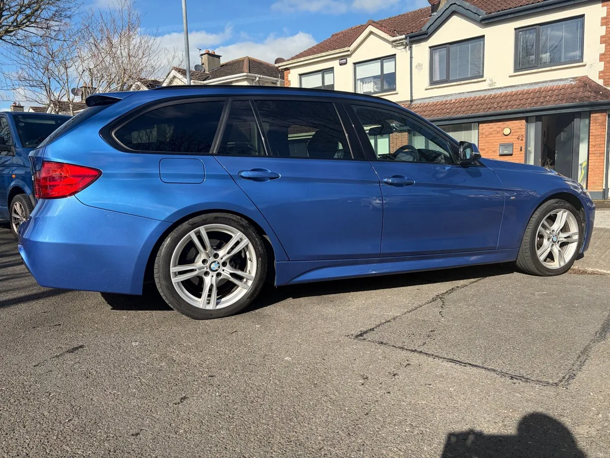 Dec 2013 - BMW 320d M Sport Touring (Estate) - Image 3