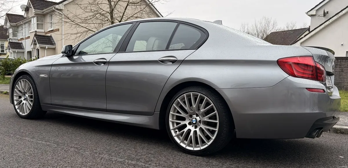 BMW 5-Series 2012 - Image 3