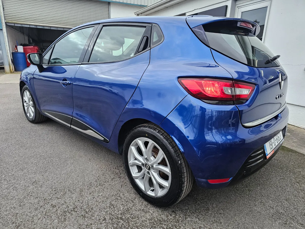 2019 Renault Clio 1.0TCE Dynamique Nav Manual 90 - Image 6