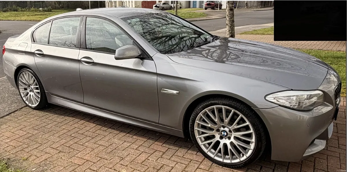 BMW 5-Series 2012 - Image 4