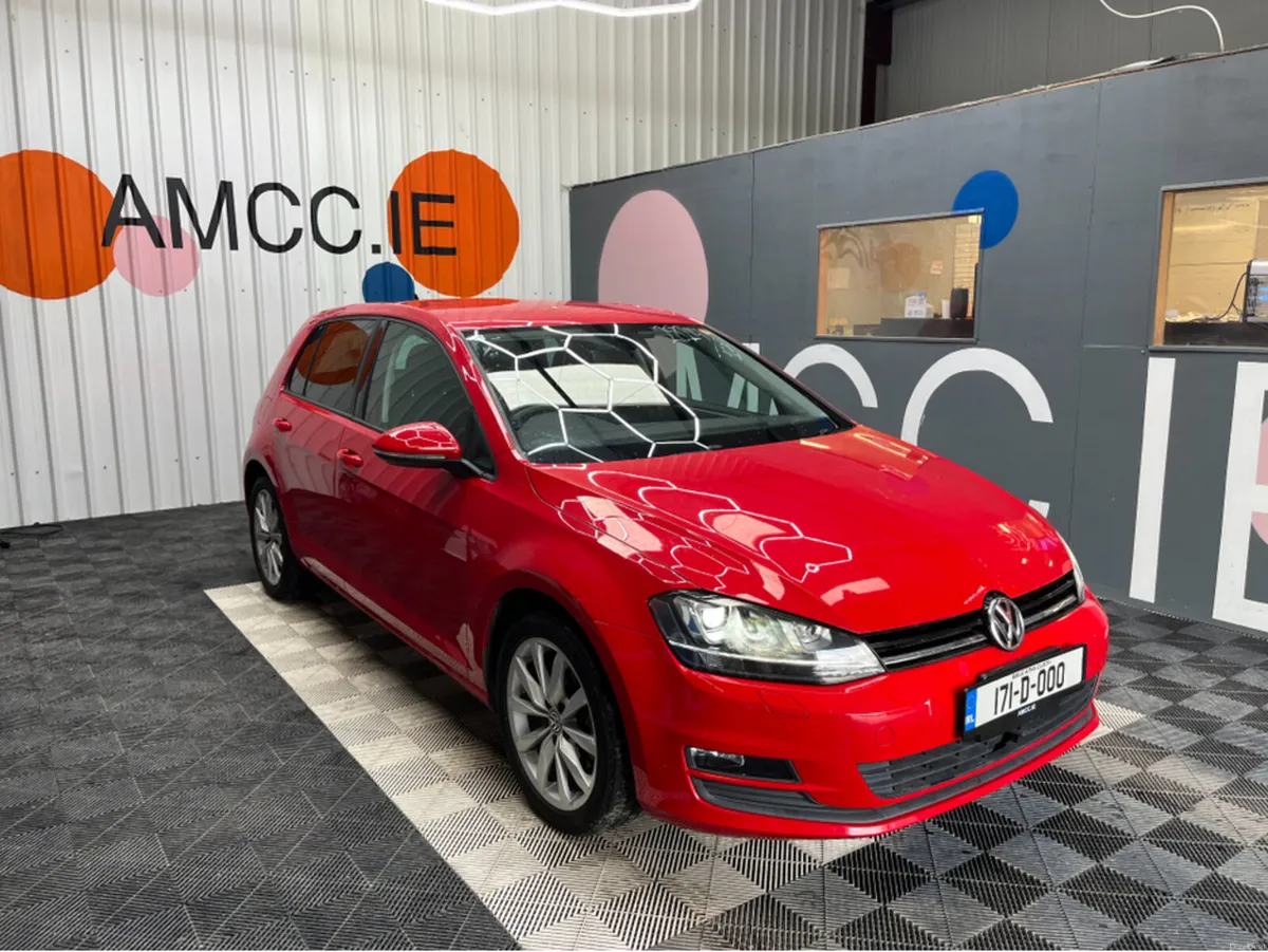 Volkswagen Golf 2017 VOLKSWAGEN GOLF	TSI COMFORT L - Image 1