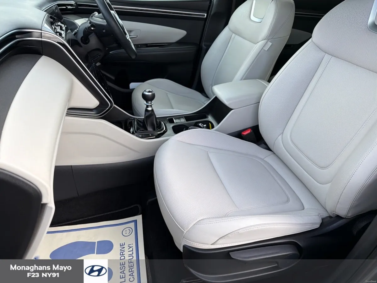 Hyundai Tucson EXECUTIVE PLUS 1.6 DIESEL 5 5DR - Image 4