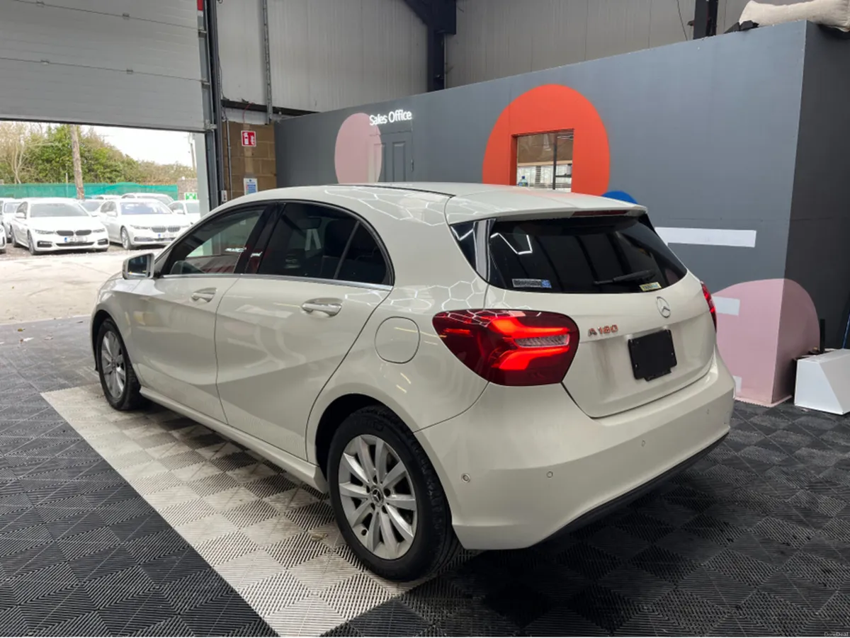 Mercedes-Benz A-Class 2017 MERCEDES-BENZ A180 1.6 - Image 4