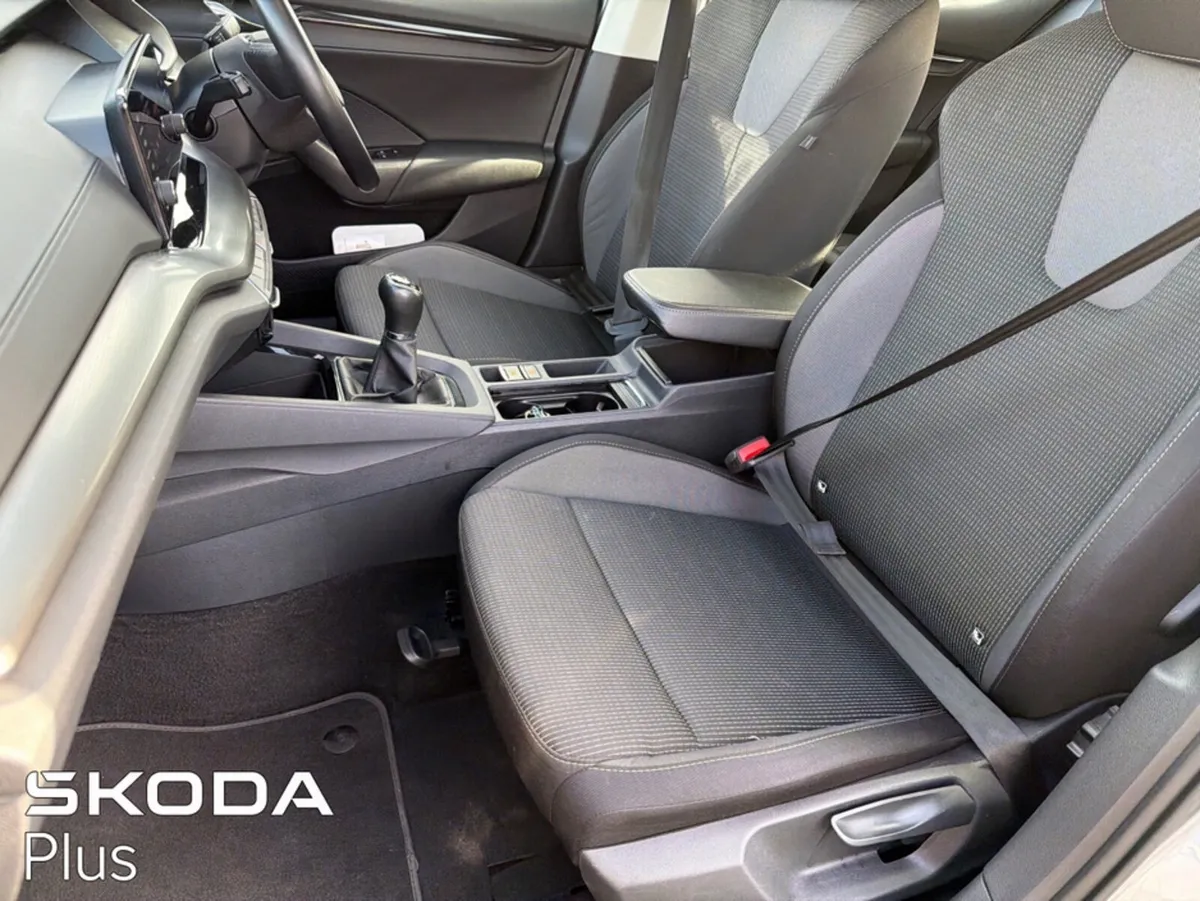 Skoda Octavia AMBITION 1.0 TSI 110HP 5DR - Image 4