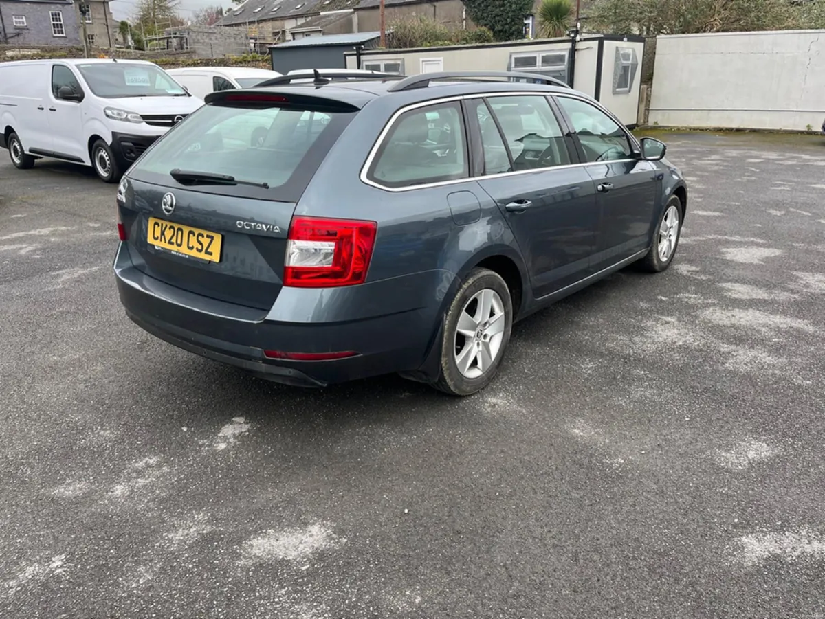 Skoda Octavia SE TECHNOLOGY TDI - Image 2