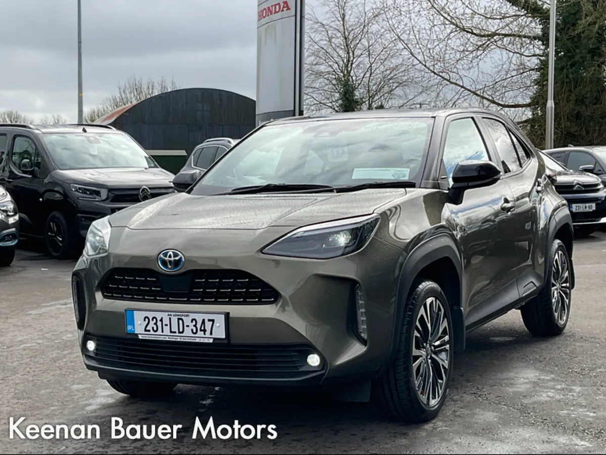 Toyota Yaris CR CROSS SOL 4DR AUTO - Image 1