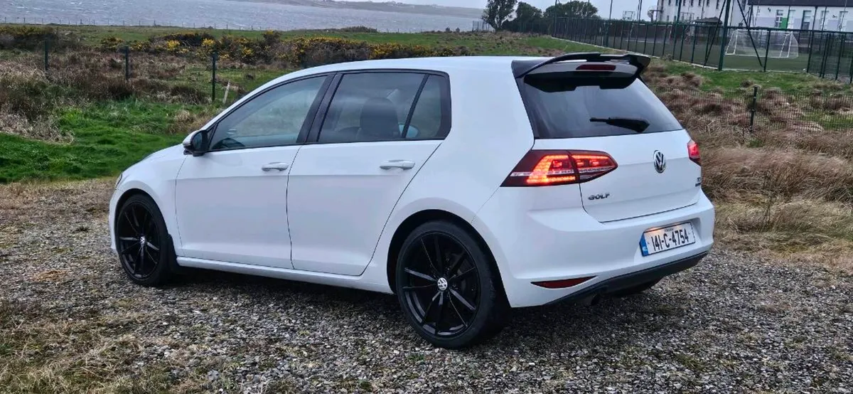 Volkswagen Golf Highline - Image 2