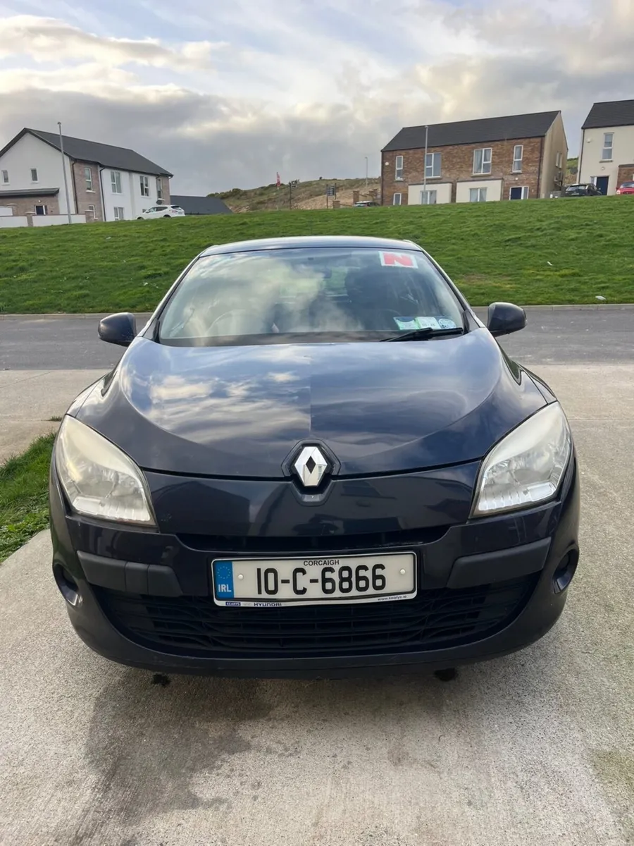 Renault Megane 2010 - Image 1