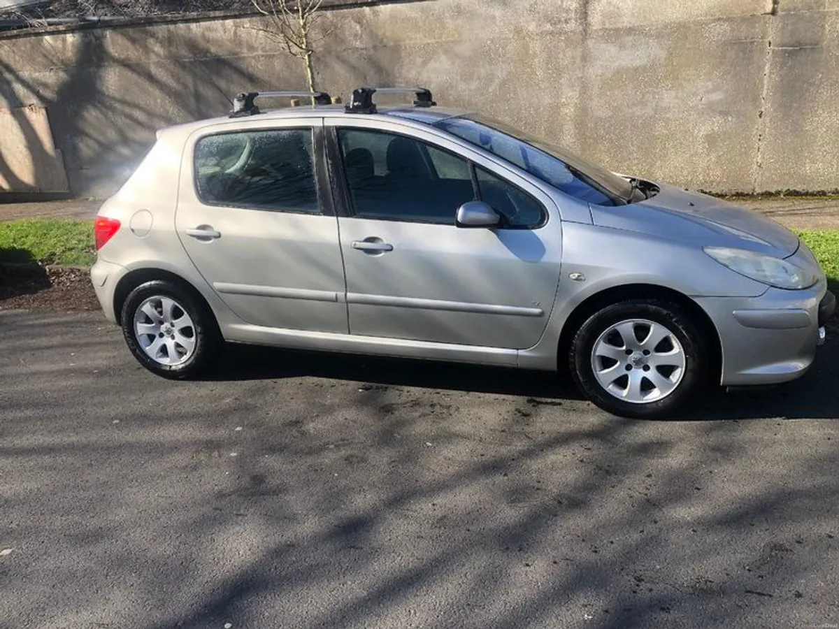 Peugeot 307 1.4 petrol cheep runaround nct 10/26 - Image 3